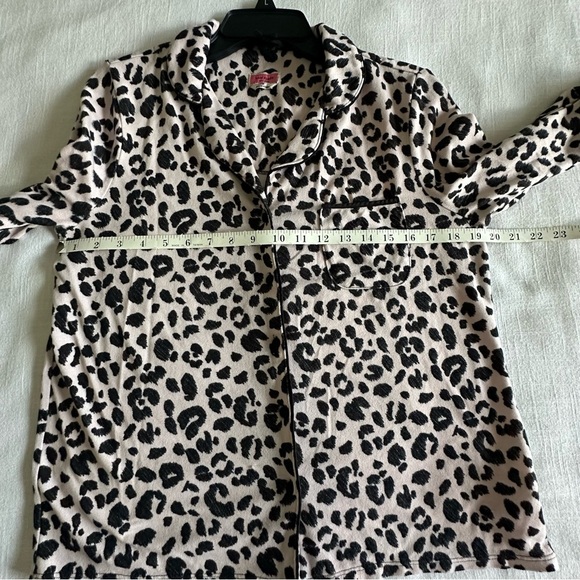 Kate Spade Pajama Top Womens Medium Pink Black Leopard Print LS Button Up Lounge - Picture 4 of 10